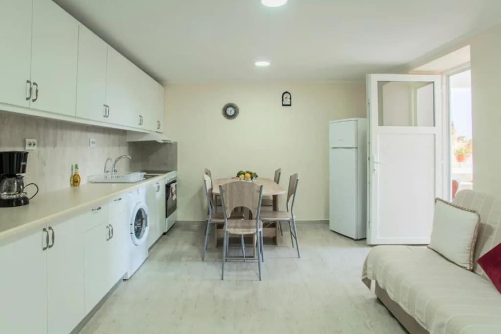 شقة Newly Reconstructed Flat 107Sqm! خانيا المظهر الخارجي الصورة